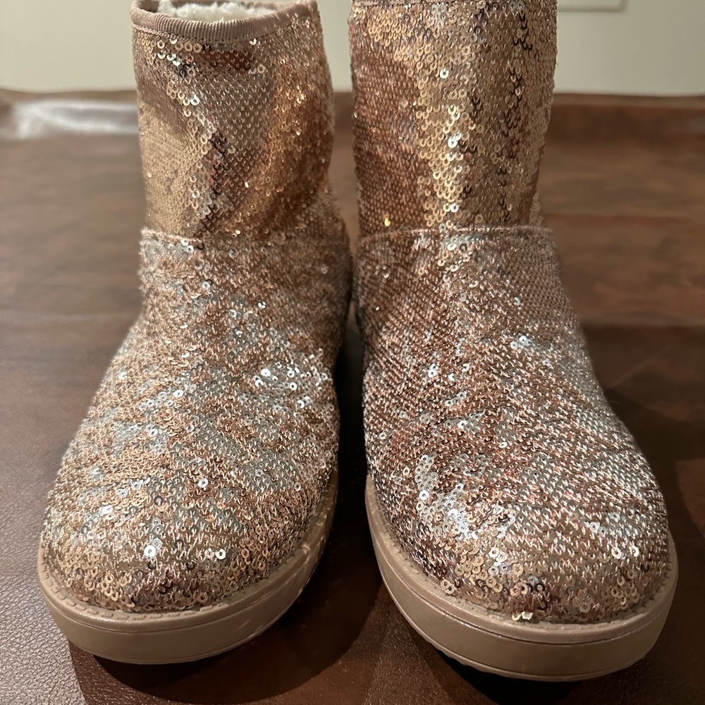 G by Guess woman’s boots size 9.5